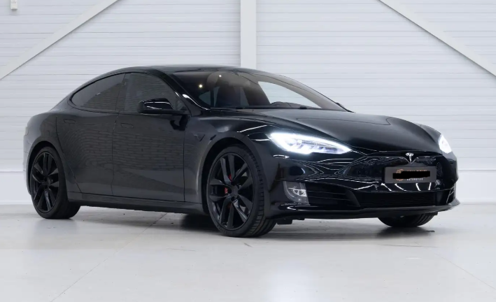 TESLA MODEL S (01/09/2018) - 